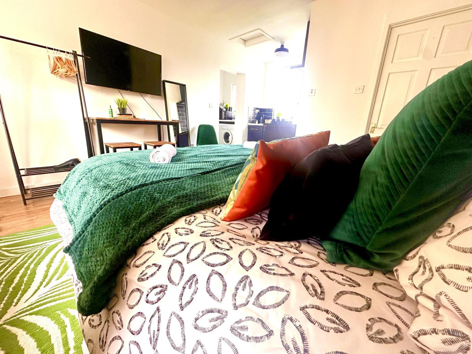 Annexe By Papermill, Deeside - En-suite, Apartment